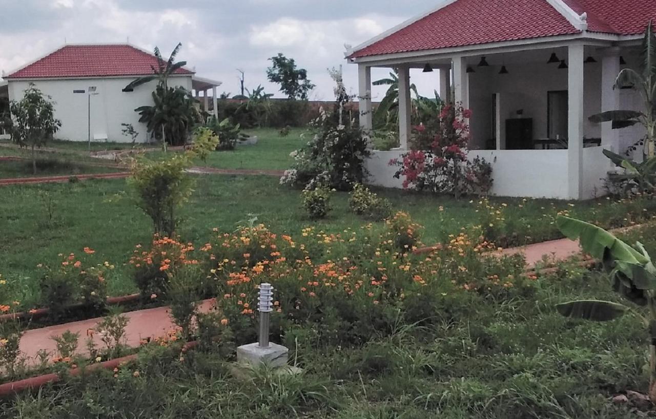 Koh Ker Hotel And Restaurant Phumi Moreal 外观 照片